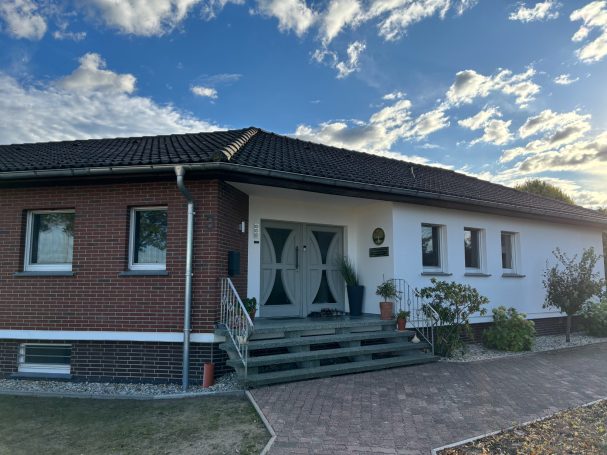 Weg zum Praxiseingang